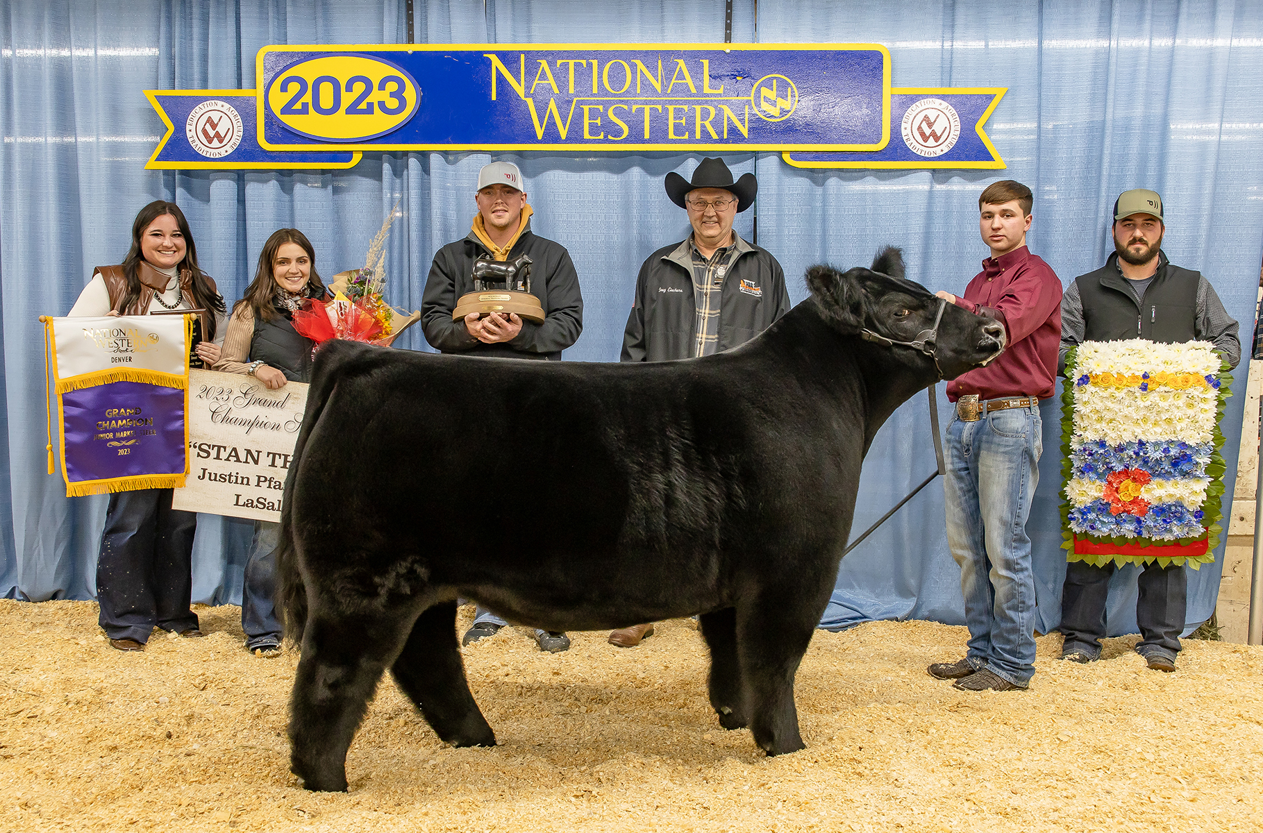 Canyon teen makes history with Grand Champion Steer sale at 2023 FWSSR